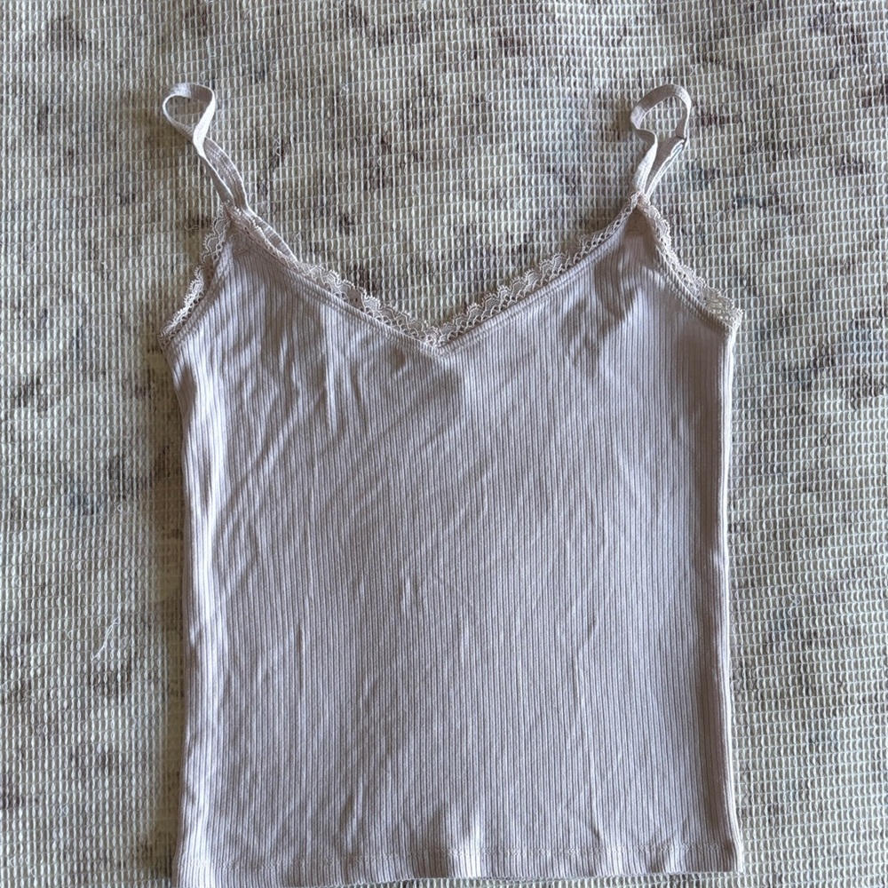 Aritzia Lace-Trim Lavender Ribbed Cami Tank Top - Light Pink